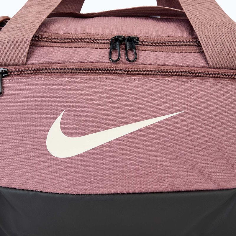 Sportovní  taška Nike Brasilia 9.5 Duffle 25 l smokey mauve/black/light orewood brown 4