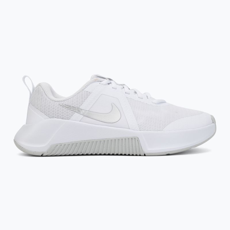 Dámské tréninkové boty Nike MC Trainer 3 white/photon dust/metallic platinum 2