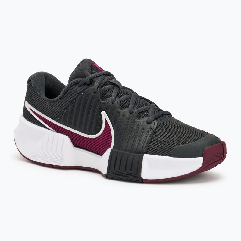Pánské tenisové boty Nike GP Challenge Pro dark smoke grey/ black/ photon dust/ sangria