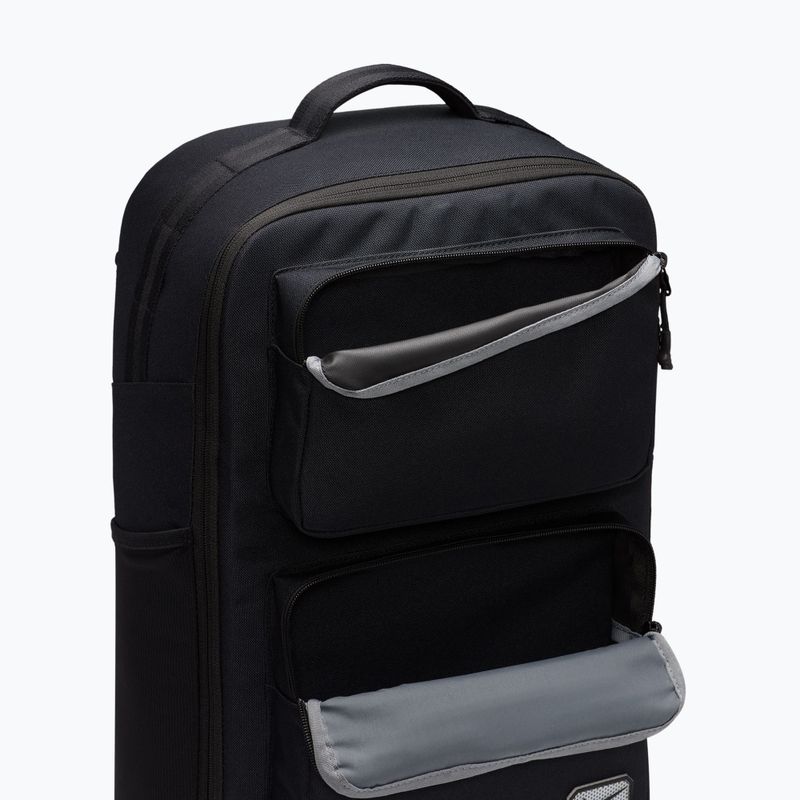 Městský batoh Nike Utility Speed 27 l black/black/white 6