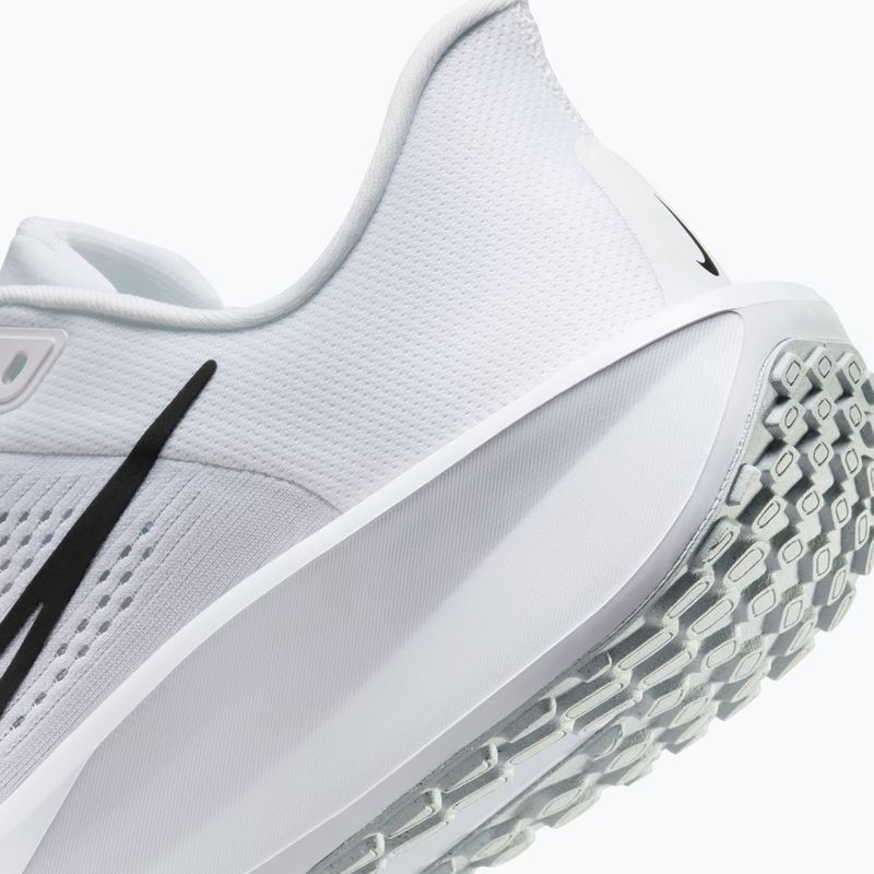 Pánské běžecké boty Nike Quest 6 white/pure platinum/black 16