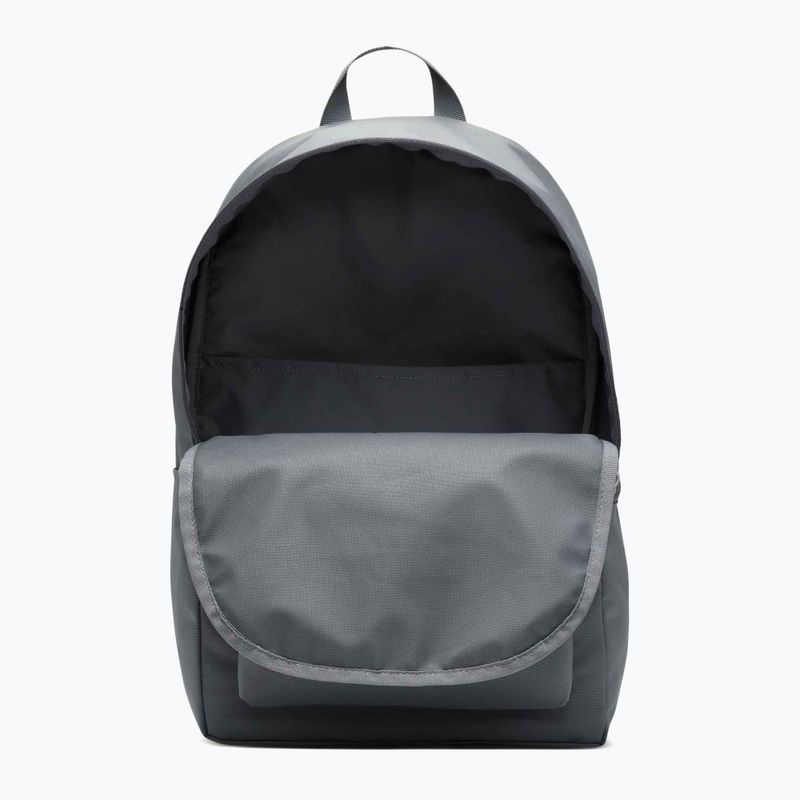 Batoh Nike Heritage 25 l smoke grey/smoke grey/white 4
