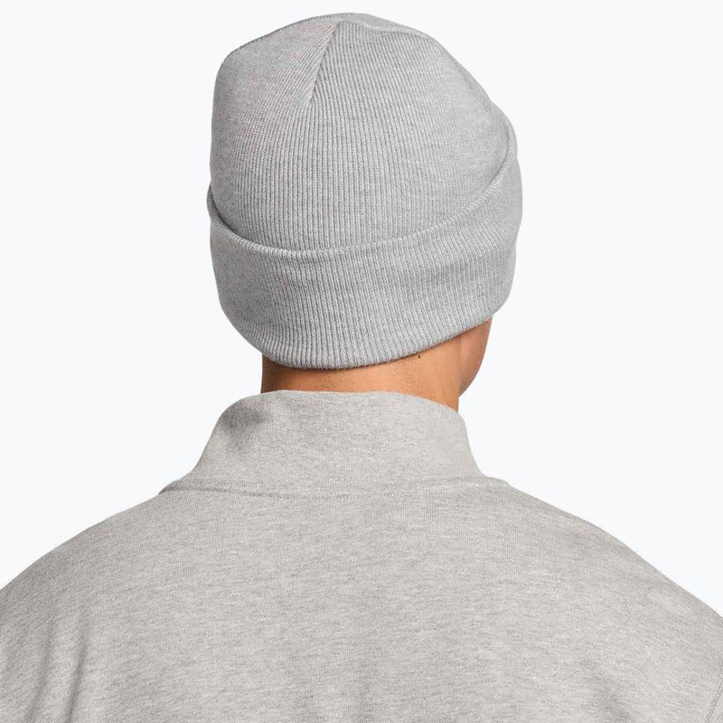 Zimní čepice Nike Peak Swoosh Beanie dark grey heather/white 3