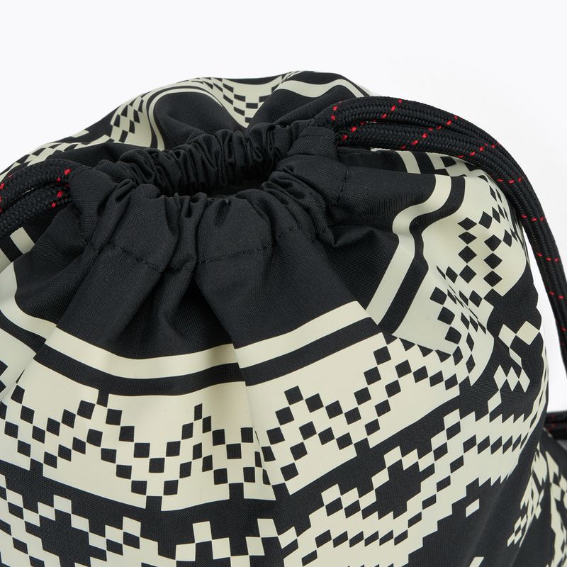 Vak Nike Heritage 13 l black/coconut milk/university red 3