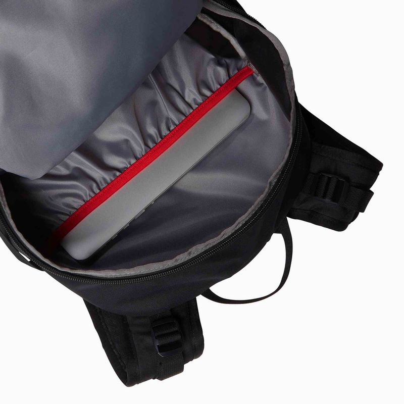 Pánský turistický batoh The North Face Basin 24 l black/black/npf 7