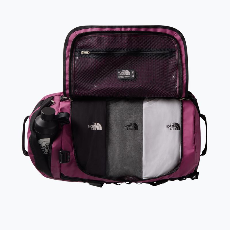 The North Face Base Camp Duffel M 71 l cyber berry/tnf black cestovní taška 4