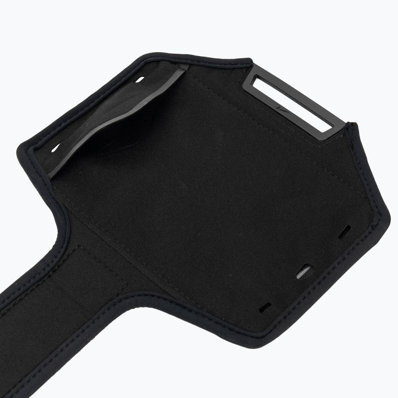 Bežecké pouzdro na telefon Nike Essentials Arm Band black/black/silver 3