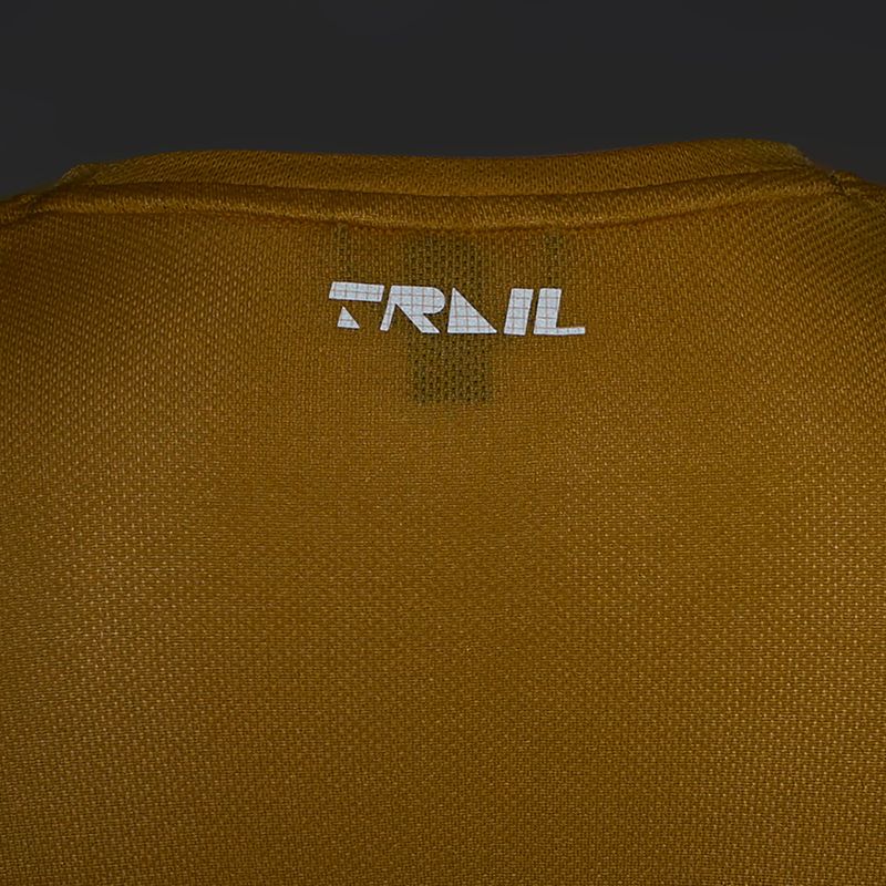 Pánské běžecké tričko Under Armour Trail Run noble gold/reflective 5