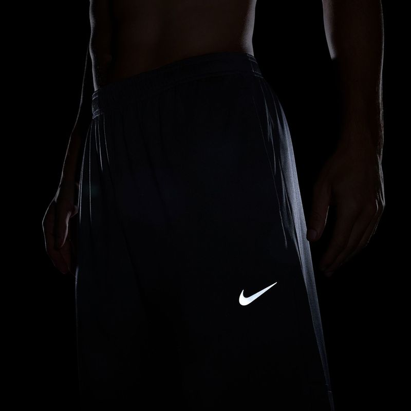 Pánské běžecké kalhoty Nike Challenger Dri-Fit black 8