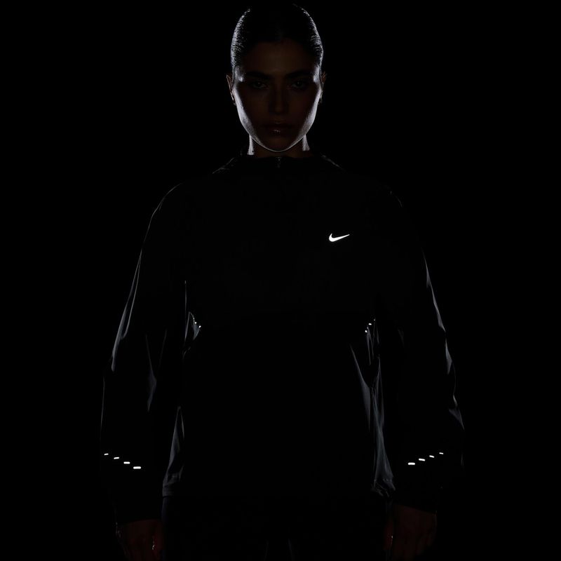 Dámská běžecká bunda Nike Swift black 10