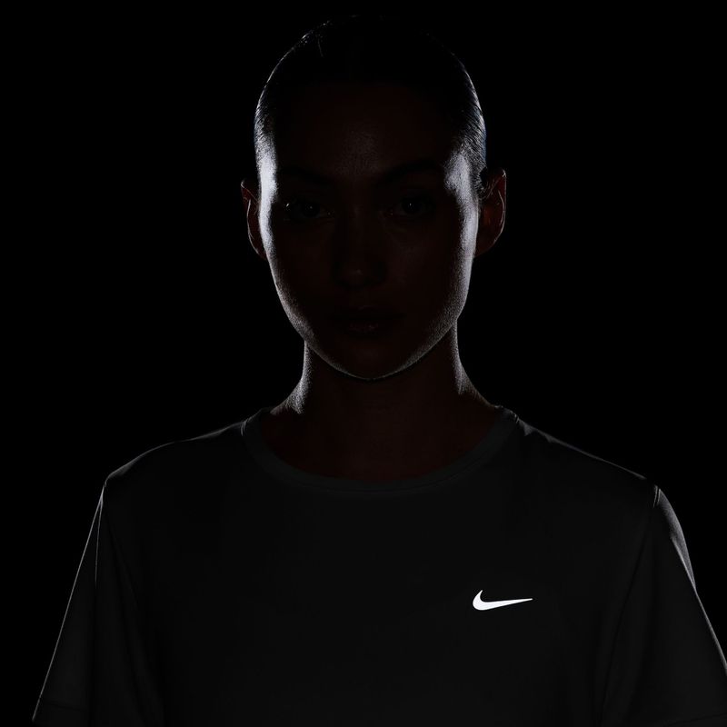 Dámské běžecké tričko Nike Tempo white 8