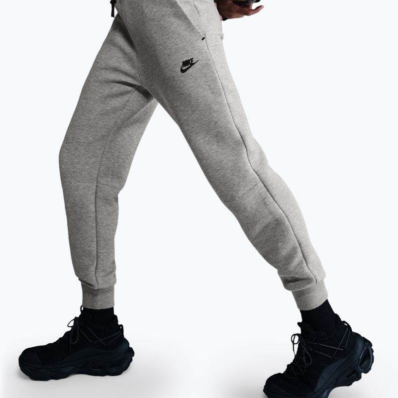 Dámské kalhoty Nike Sportswear Tech Fleece Mid-Rise dark grey heather/black 5
