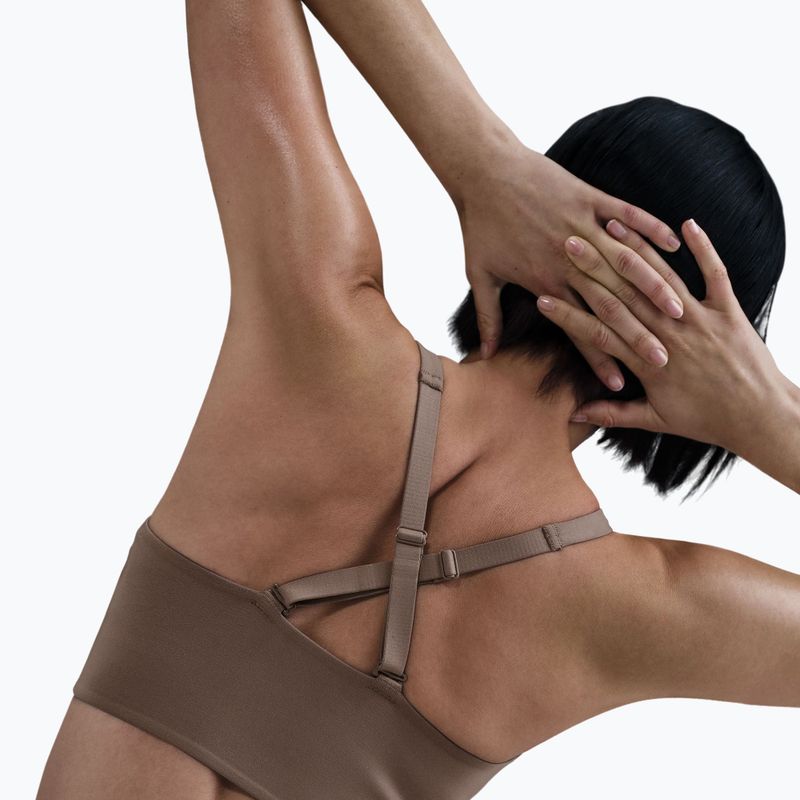 Sportovní podprsenka Nike Alate Medium Support Longline mink brown/white 7