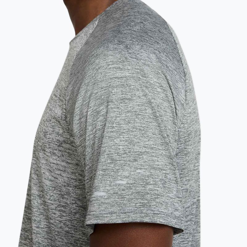 Pánské běžecké tričko Nike Stride ADV smoke grey / heather 5
