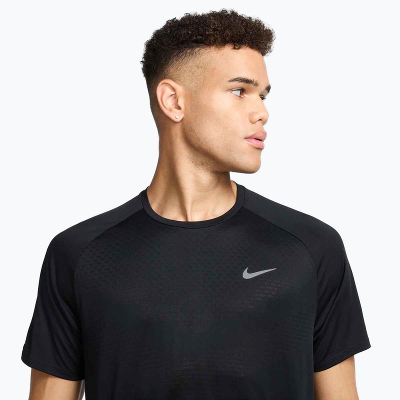 Pánské běžecké tričko Nike Stride ADV black 4