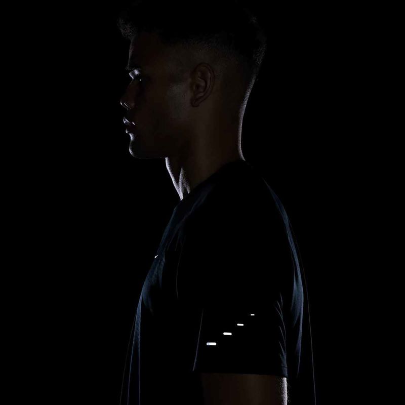 Pánské běžecké tričko Nike Stride ADV black 8
