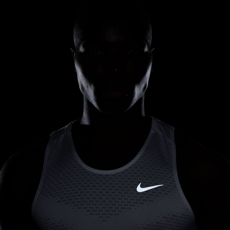 Pánské běžecké tričko Nike Stride white 7