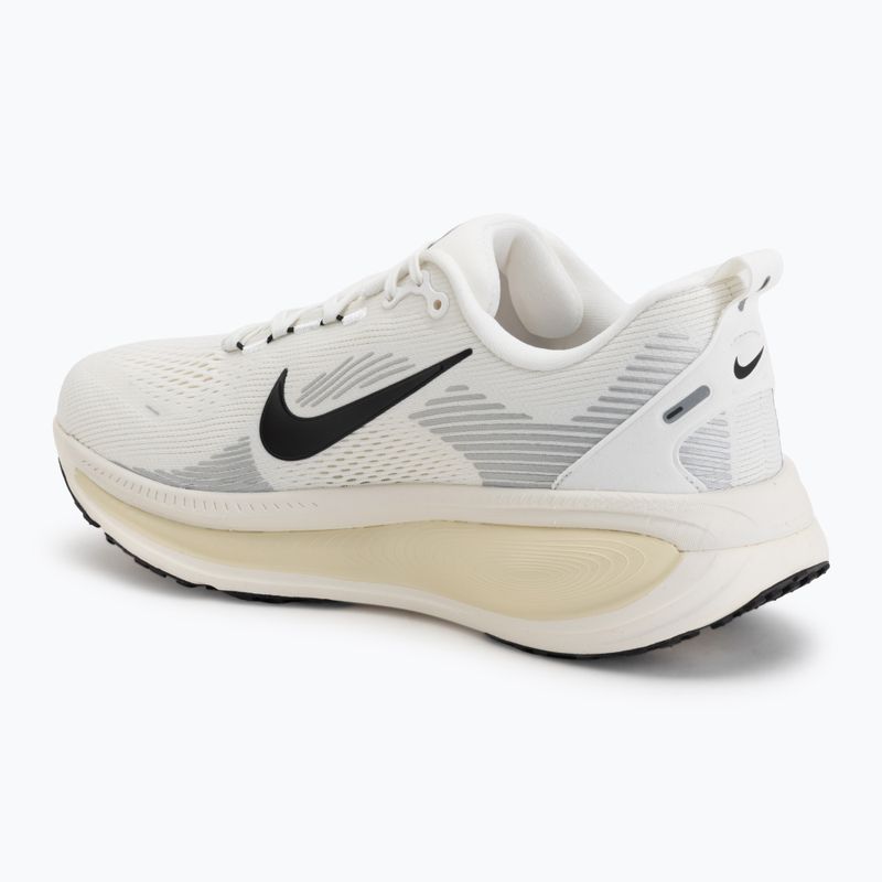 Pánské běžecké boty Nike Vomero 18 summit white/coconut milk/black 3