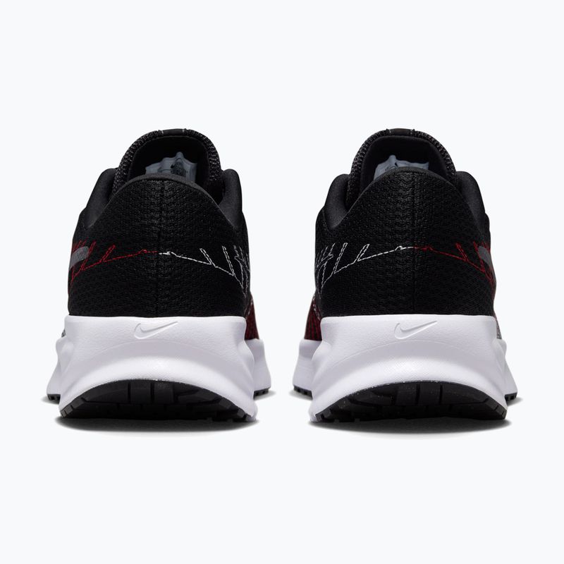 Pánské běžecké boty Nike Run Defy black/university red/white/cool grey 4