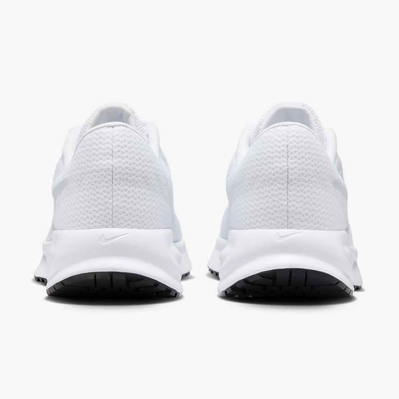 Dámské běžecké boty Nike Run Defy white / pure platinum / black 4