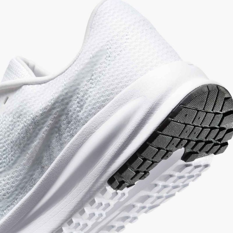 Dámské běžecké boty Nike Run Defy white / pure platinum / black 9