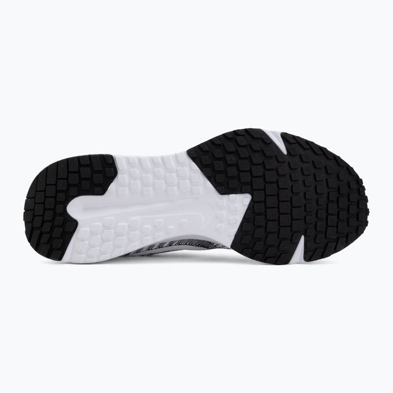 Pánské běžecké boty Nike Run Defy white/black 4