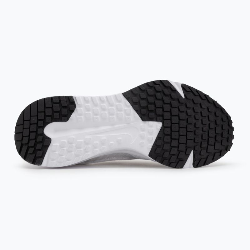 Dámské běžecké boty Nike Run Defy white / pure platinum / black 4