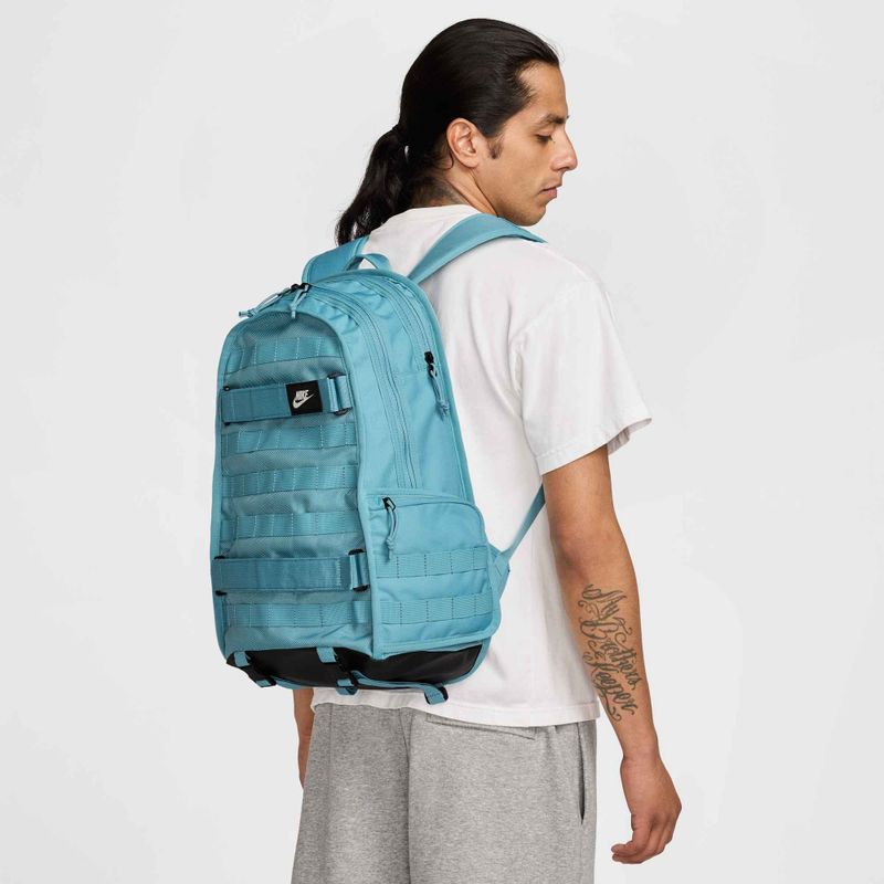Městský batoh Nike Sportswear RPM 26 l denim turquoise/black/summit white 13