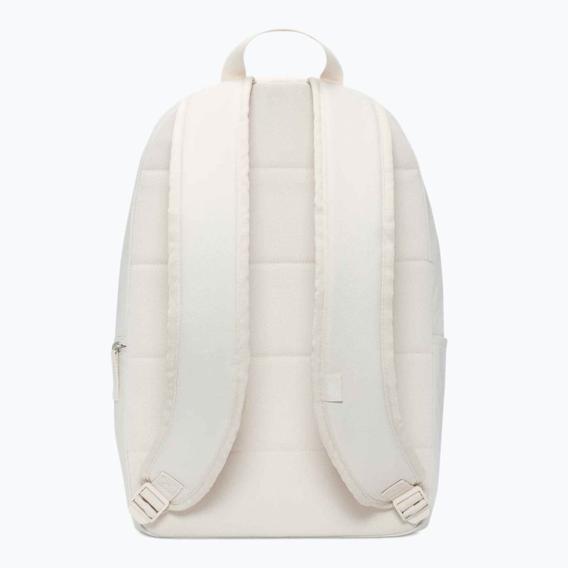 Batoh Nike Heritage 25 l light orewood brn/summit white 2