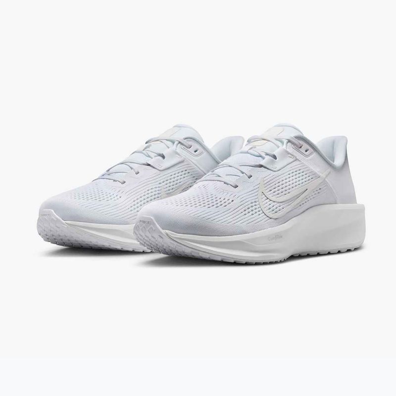 Pánské běžecké boty Nike Quest 6 white / platinum tint / white 3