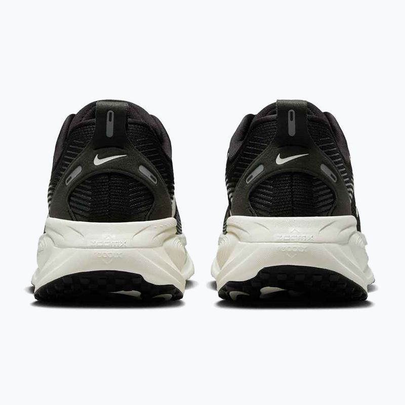 Dámské běžecké boty Nike Vomero 18 black/coconut milk/summit white 4