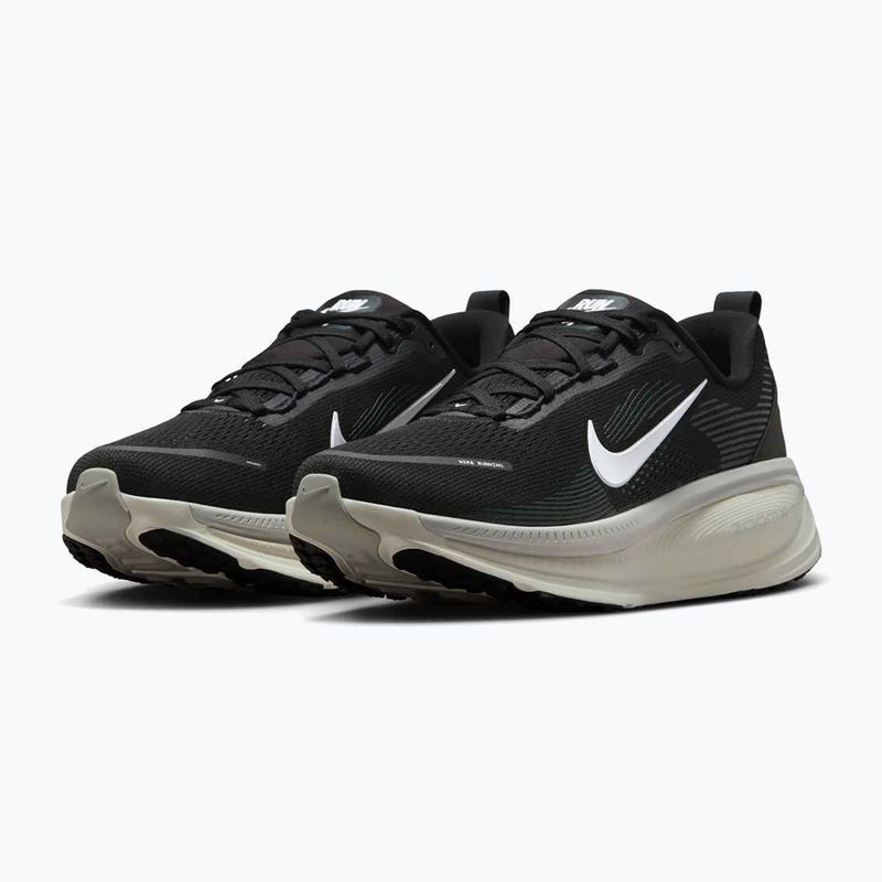 Pánské běžecké boty Nike Vomero 18 black/coconut milk/summit white 3