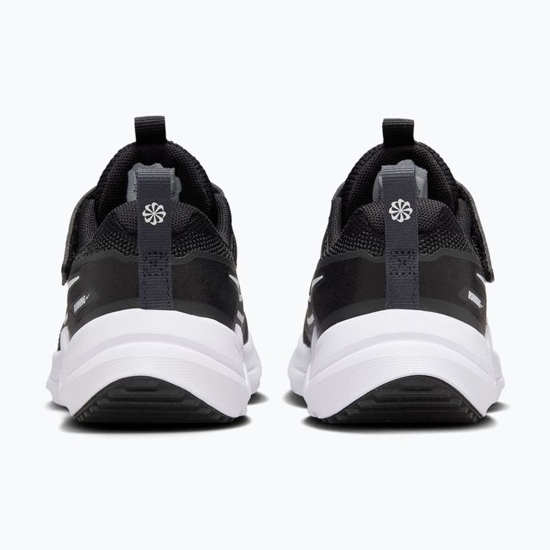 Dětské běžecké boty Nike Cosmic Runner black/anthracite/white 4