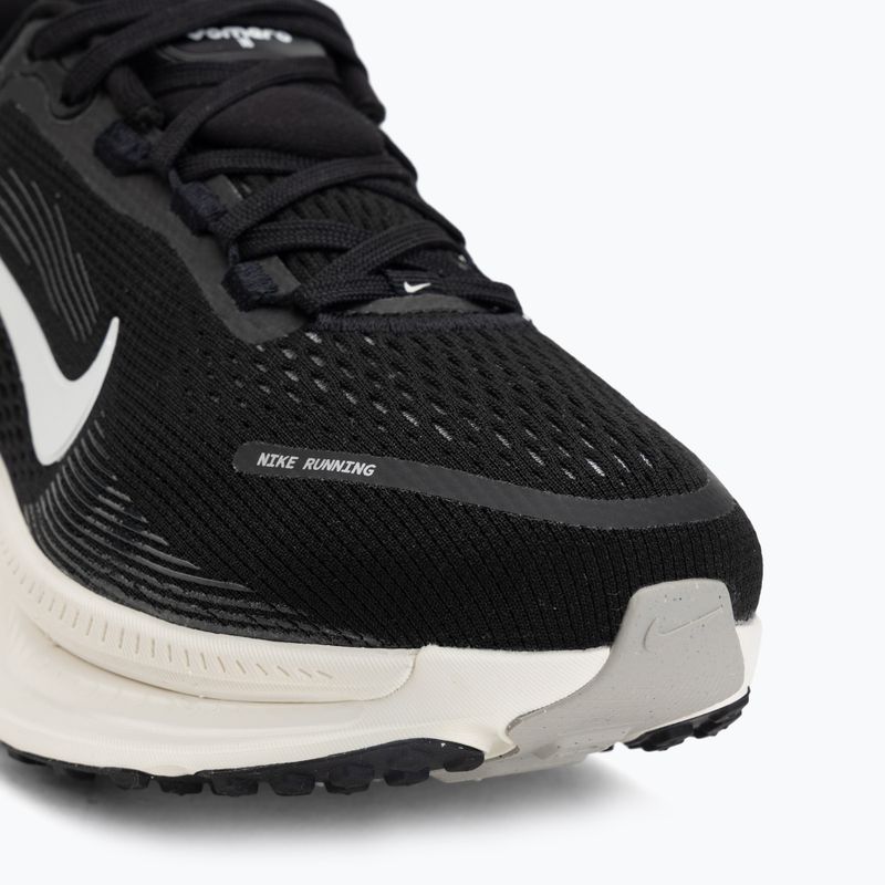 Dámské běžecké boty Nike Vomero 18 Wide black/coconut milk/summit white 7