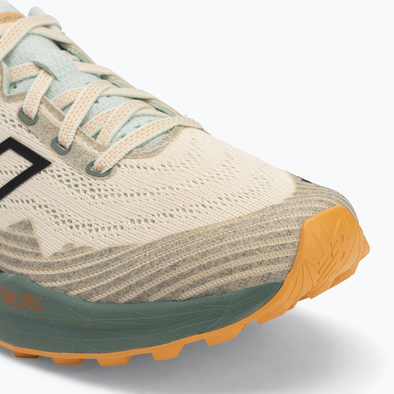 Dámské běžecké boty   New Balance FuelCell Venym calcium 7