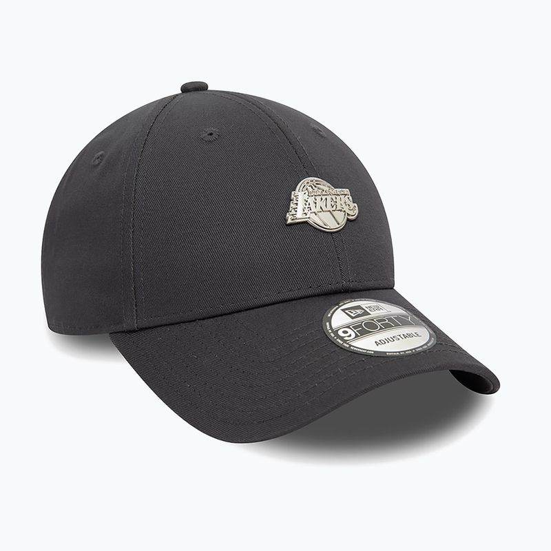 Kšiltovka New Era Metallic Pin 940 Lakers dark grey