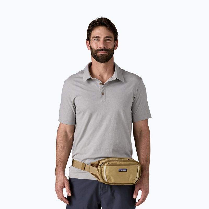Ledvinka Patagonia Fieldsmith Hip Pack 5 l classic tan  3