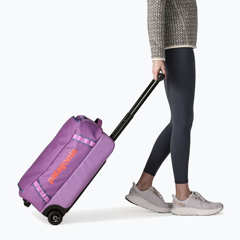 Cestovní taška Patagonia Black Hole Wheeled Duffel 40 l brisk purple 4