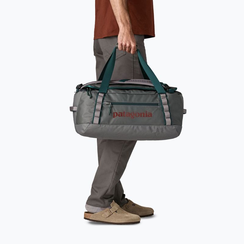 Cestovní taška Patagonia Black Hole Duffel 40 l noble grey 4