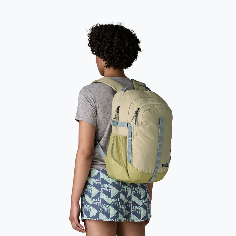 Městský batoh Patagonia Refugio Day 26 l weathered stone 5