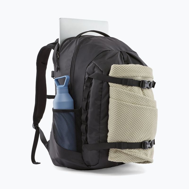 Turistický batoh Patagonia Refugio Day 32 l black 4