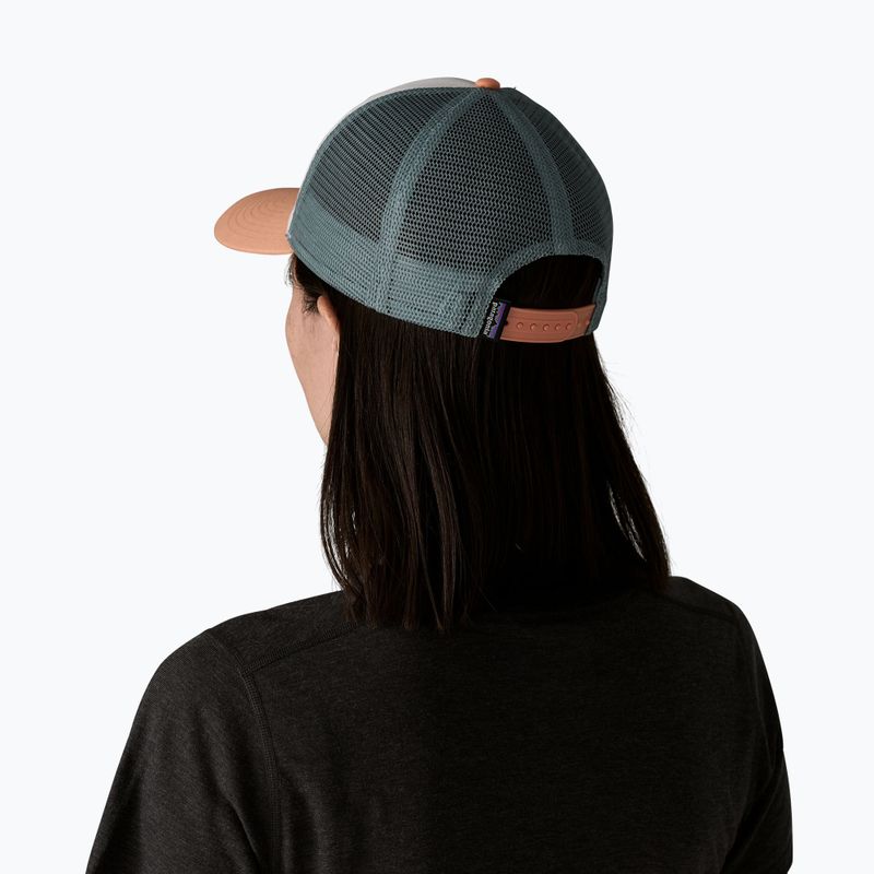 Kšiltovka Patagonia P-6 Logo LoPro Trucker white w/peach sherbet 3