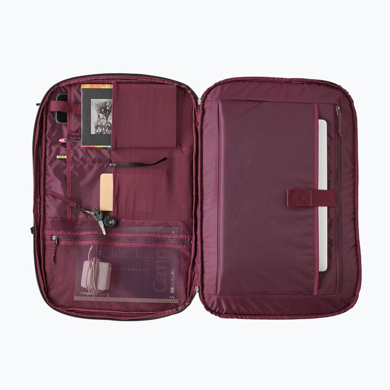 Cestovní taška Patagonia Black Hole MLC 45 l berry fig 2