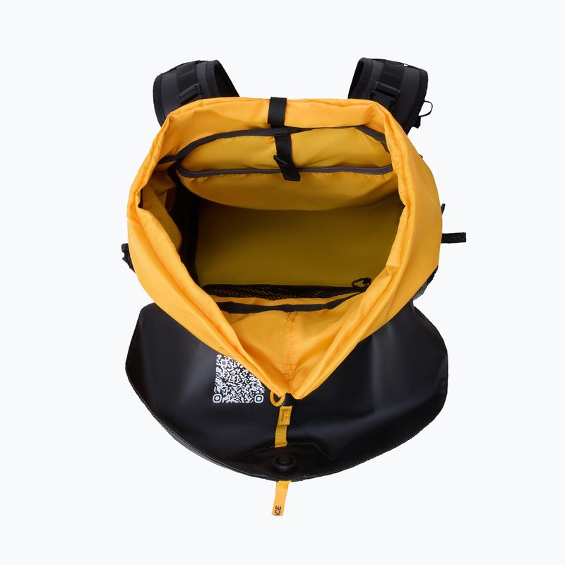 Turistický batoh The North Face Universal Daypack 20 l tnf black/summit gold 3