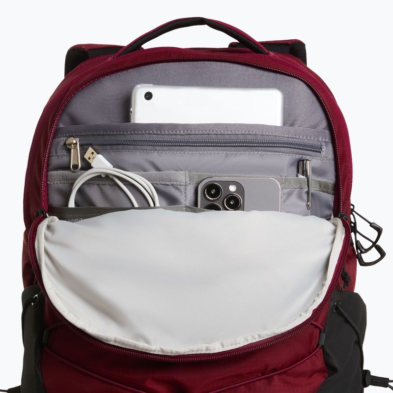 Městský batoh The North Face Borealis burgundy crush 4