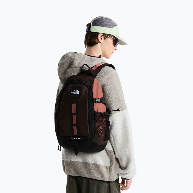Městský batoh The North Face Hot Shot Sling 15 l dark chestnut/copper si 7