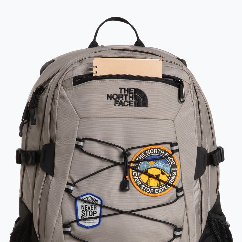 Městský batoh The North Face Borealis Classic Patch 29 l tnf black/asphalt grey/patch 5