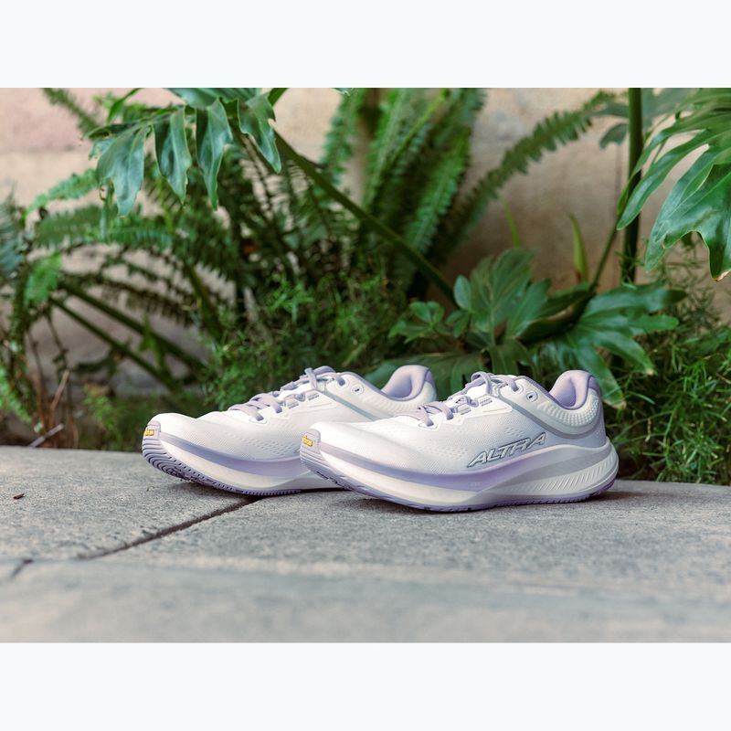 Dámské běžecké boty Altra Torin 9 white/white/wisteria 5