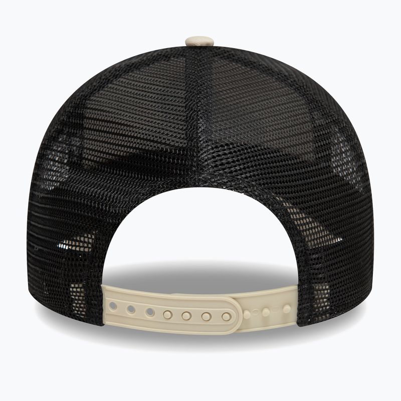 Kšiltovka New Era NE Outdoor Patch Trucker light beige 4