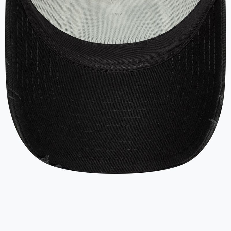 Kšiltovka  New Era NE Patch Distress Trucker white 5